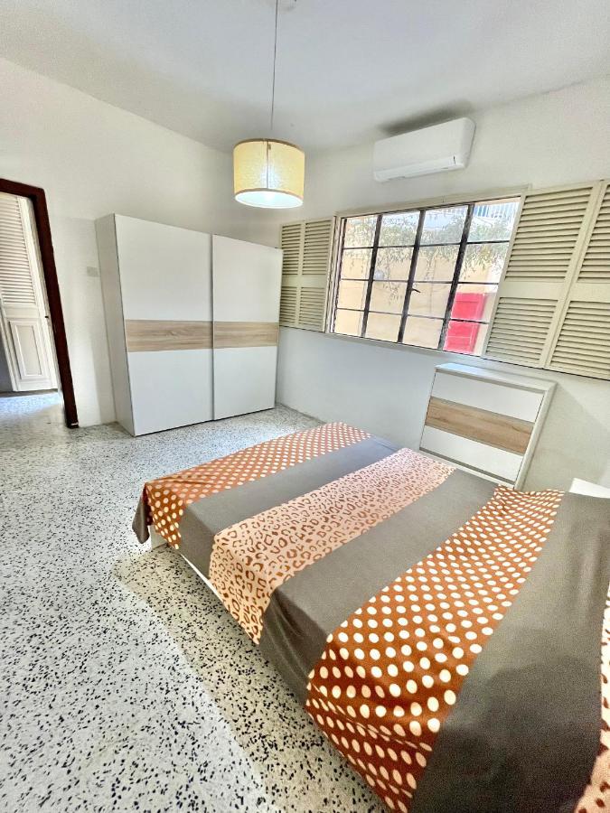 Camag Apartment - Very Close To Airport Birżebbuġa Exterior foto